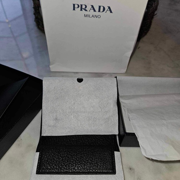 AUTHENTIC Prada Wallet NWT - Picture 6 of 11